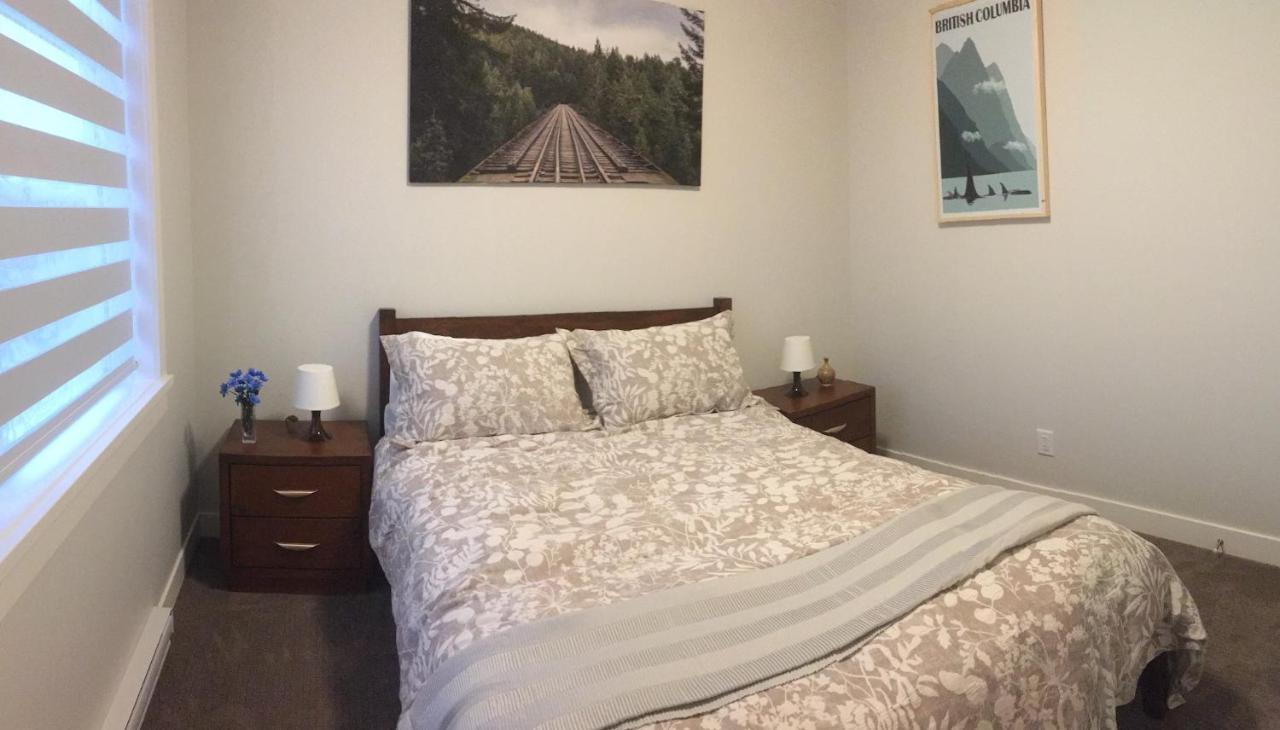 Mollys Cottage-The Suite On Vancouver Island Near Yyj Airport And The Wa And Bc Ferries North Saanich Εξωτερικό φωτογραφία